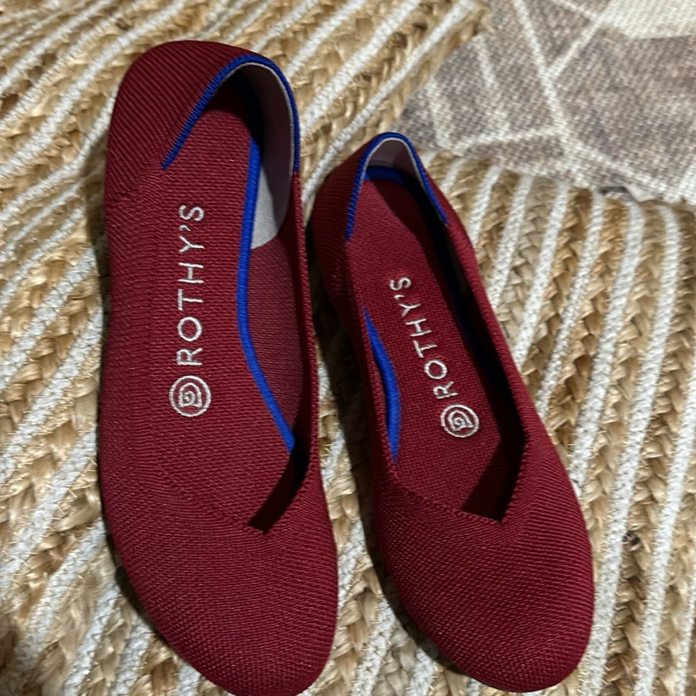 NWOT Rothy’s Ballet Flat Red Slip On Round Toe Sustainable Women’s SZ 6 Comfort